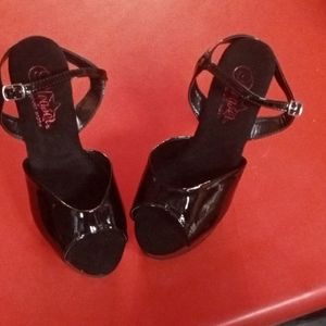 Pleaser black highheels